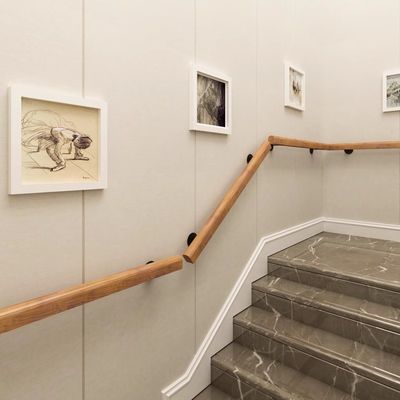 オフィス 建物 の 現代 的 な 防護 壁 の 木製 の レンイル